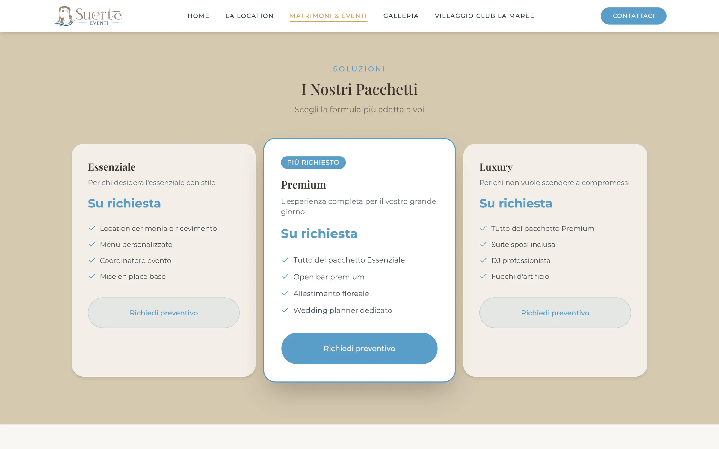 Sección «I Nostri Pacchetti» (nuestros paquetes) de la página de bodas de Suerte Eventi: Essenziale, Premium y Luxury, bajo petición, cada uno con sus servicios y el botón «Richiedi preventivo» (pedir presupuesto)